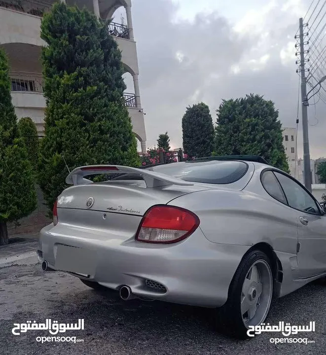 هيونداي تيبرون 2001