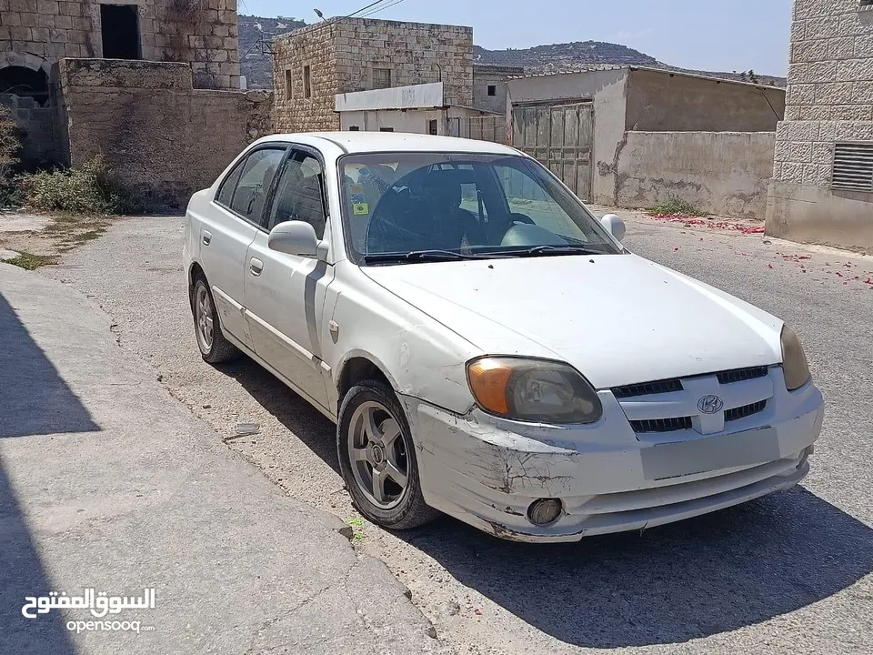 هيونداي غيرنا 2004