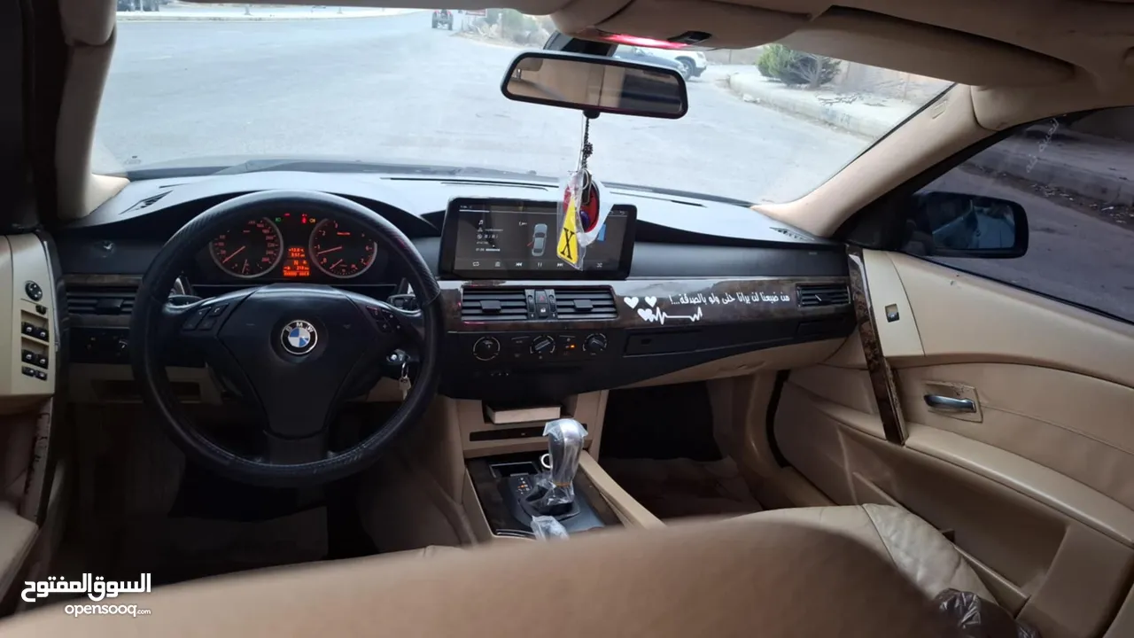 bmw e60 520i لبيع