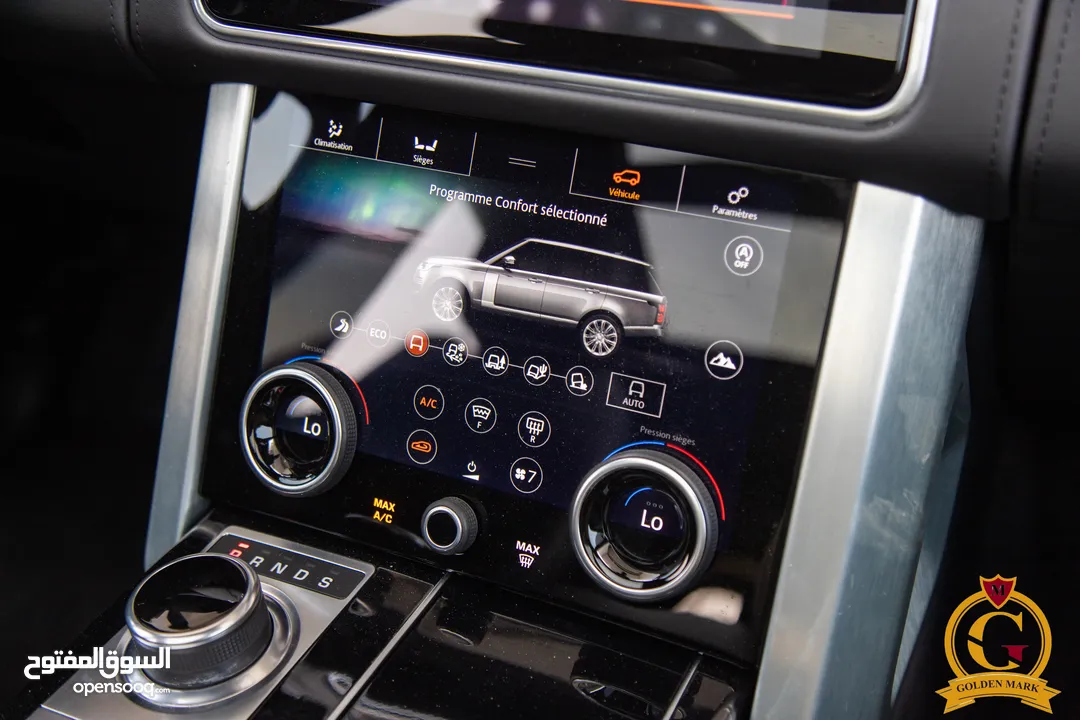 Range Rover Vogue 2021 Autobiography Black package   السيارة وارد الماني و قطعت مسافة 33,000