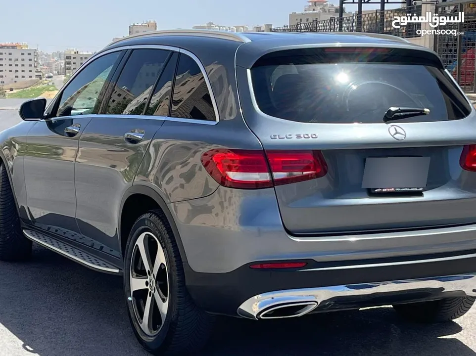 MERCEDES GLC300  2017 للبيع دون اي ملاحظات