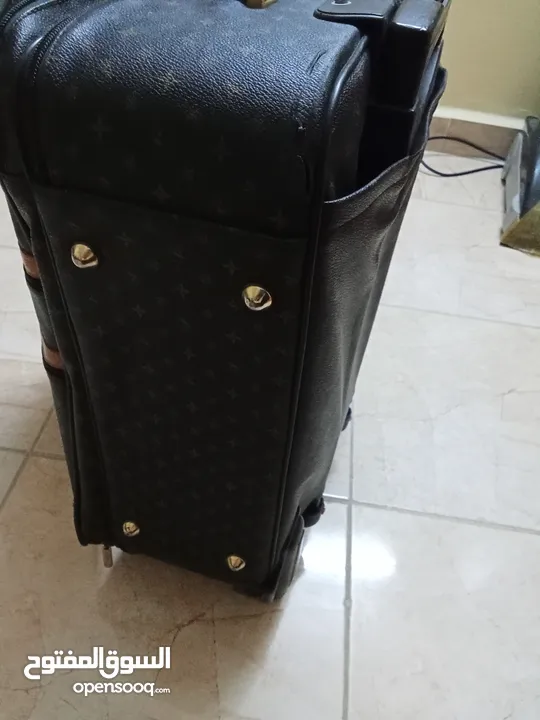 شنته سفر فيها خدش بسيط