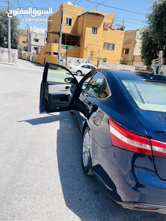 تيتا افالون