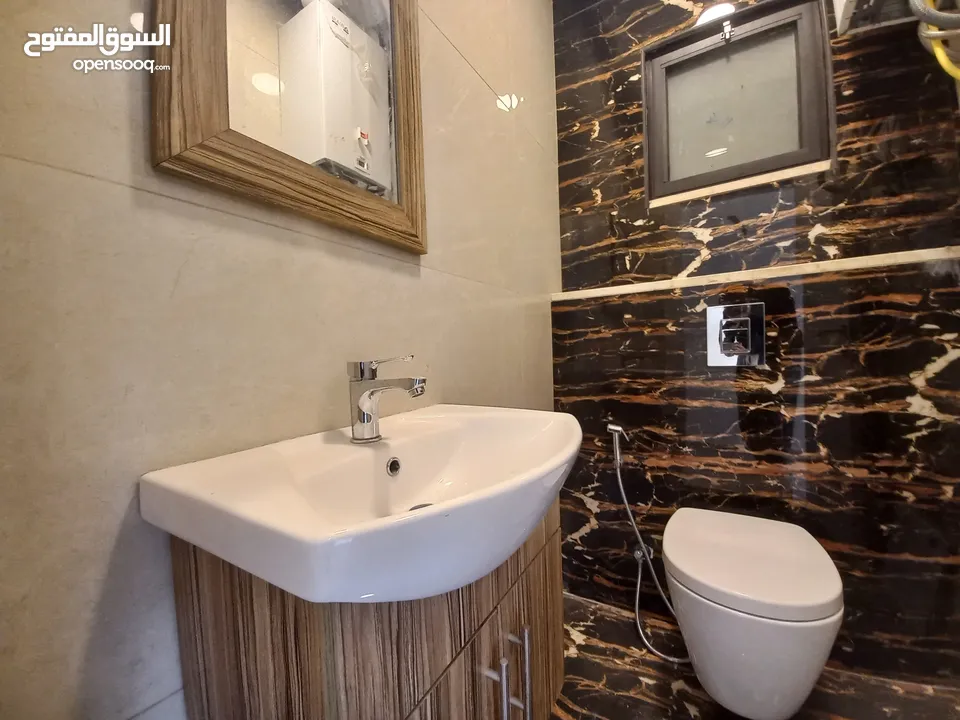 شقة غير مفروشة للإيجار في دير غبار  ( Property 35622 )-174968760