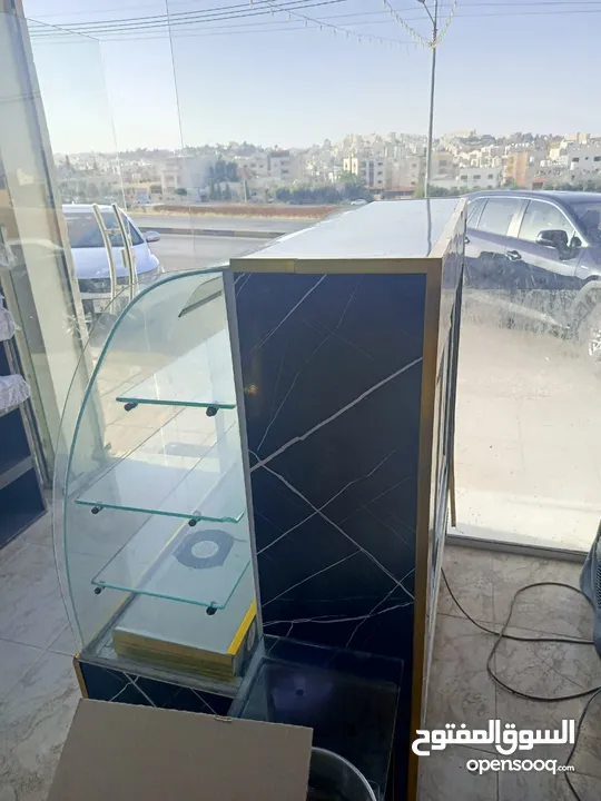 بحالة ممتازه راكبه عليها مطور جديد  وتبريد 100 بي ال100 ولا اي ملاحظه