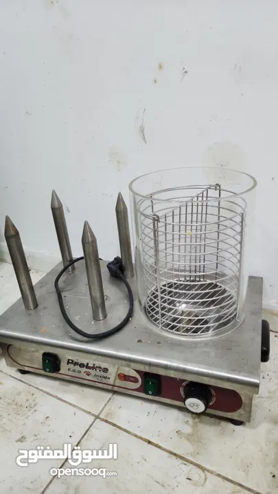 عدة مطعم للبيع