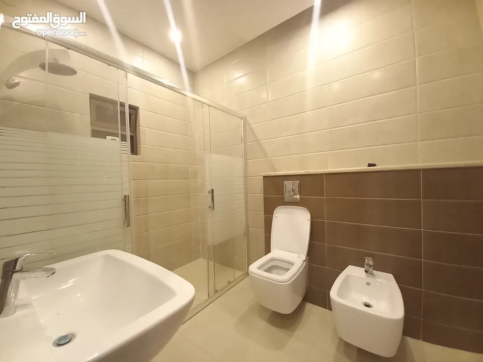 Unfurnished Apartment For Rent In Deir Ghbar  ( Property 35234 )-174805084
