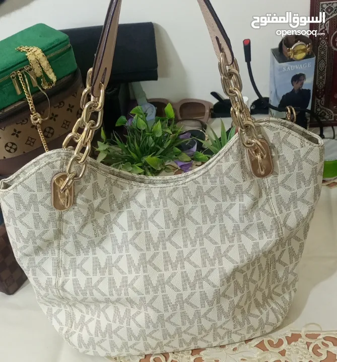 شنتات ستاتي ماركات عالميه مستعملة للبيع بسعر مغري وحرق ، نظارات شمسية للجنسين للنساء والرجال ماركات