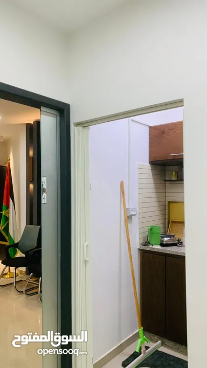 مكاتب للايجار في الخليل دائرة السير