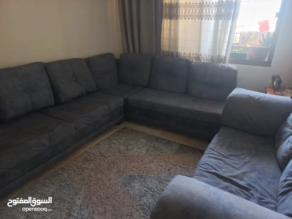 كورنر 9 مقاعد سحبات في مرج الحمام للبيع