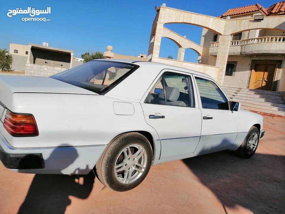 مرسيدس بنز بطه 1991