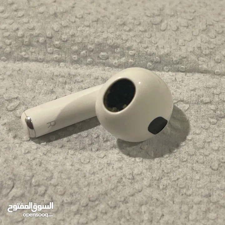AirPods 3rd generation only one AirPods right side with case only