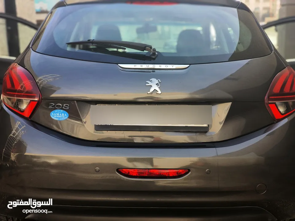 سيارة بيجو 208 موديل 2016 مالك اول  منذ6 سنوات Peugeot 208