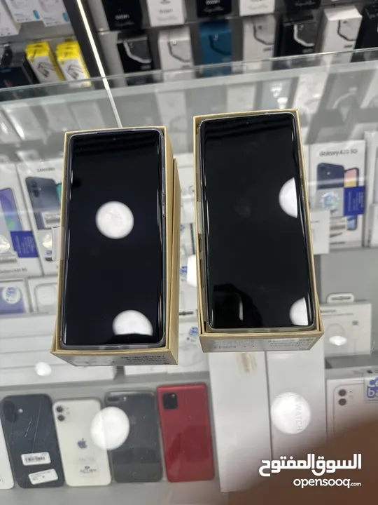 MOTOROLA G85 5g 12 ram /256  موترولا جي 85 فايف جي 12 رام /256 جيجا  كفاله الوكيل رسمي 12 شهر