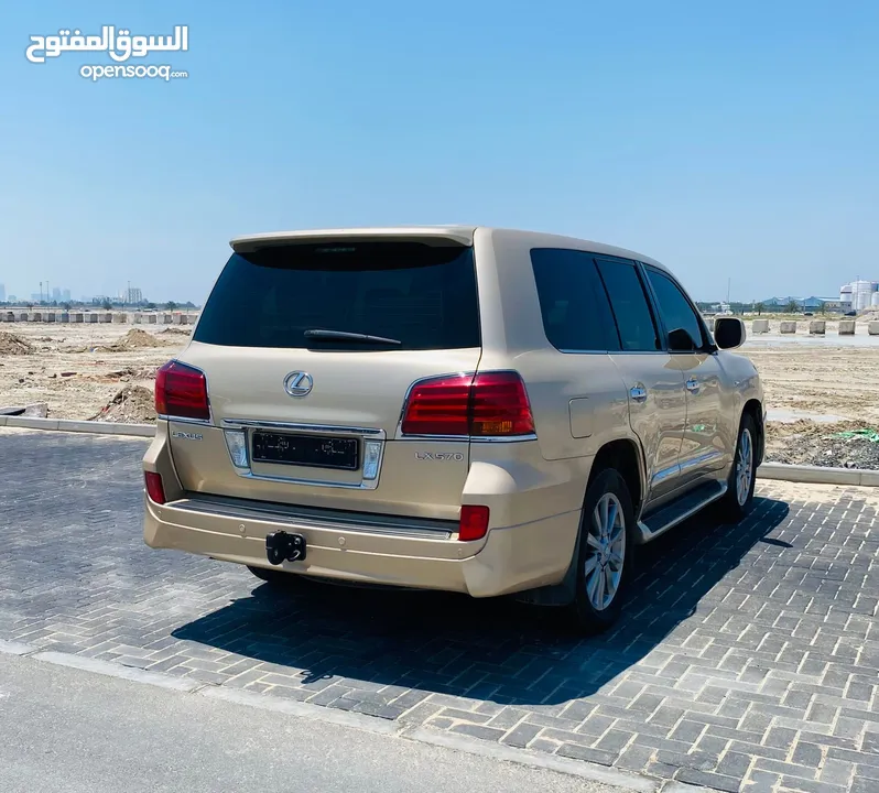 ستيشن لكزس LX570 خليجي موديل 2010