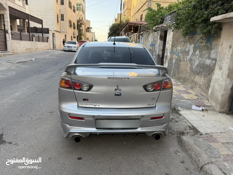 سيارة للبيع