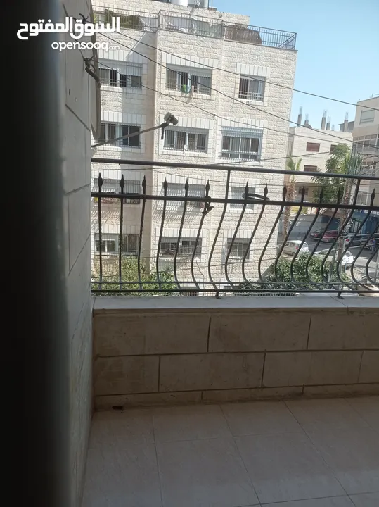 شقة للايجار في ام الشرايط