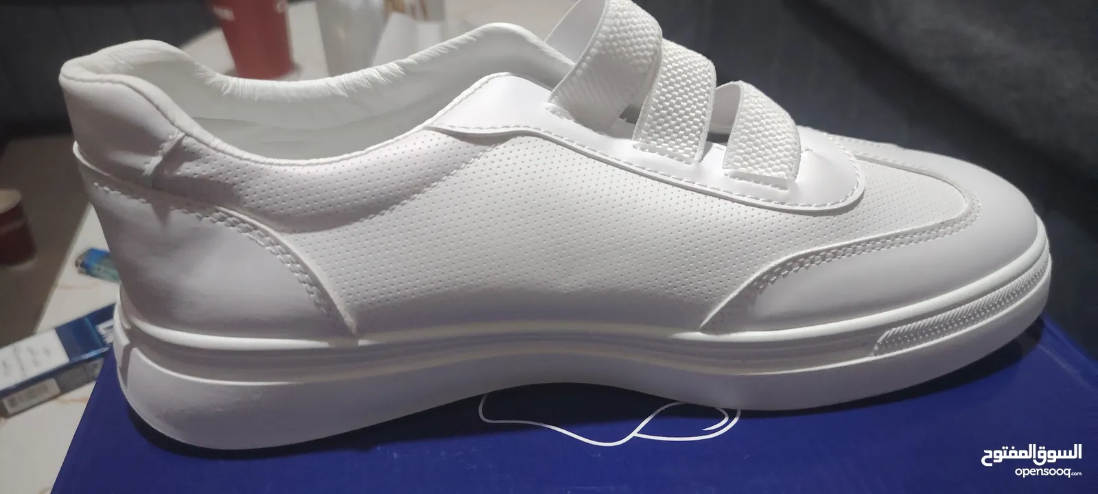 حذاء sizE 43