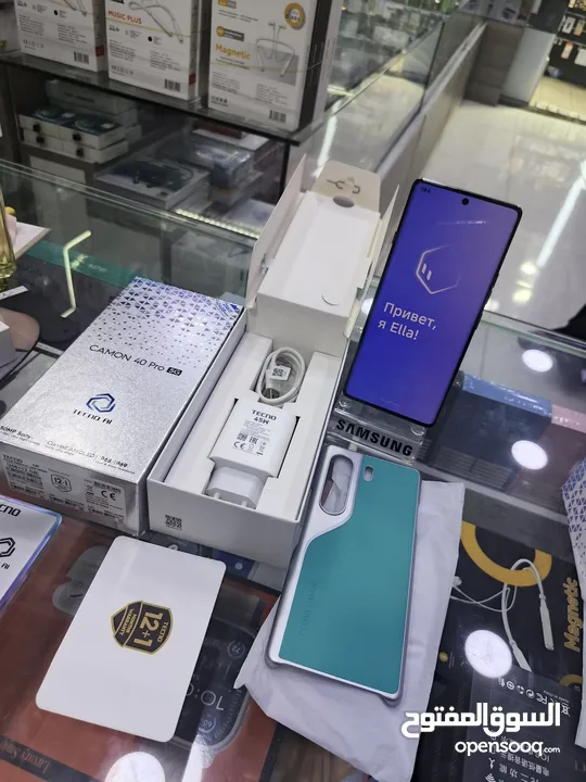 الحديث وصل CAMON 40 PRO 4G  معه كامل اغراضو جيجا 256 رام 24 متوفر توصيل