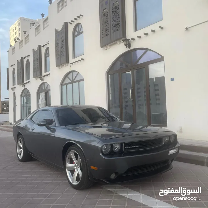 Dodge challenger model 2012