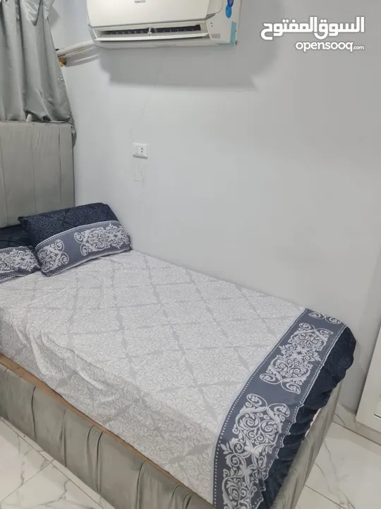استديو للإيجار للطالبات بالحي الاول