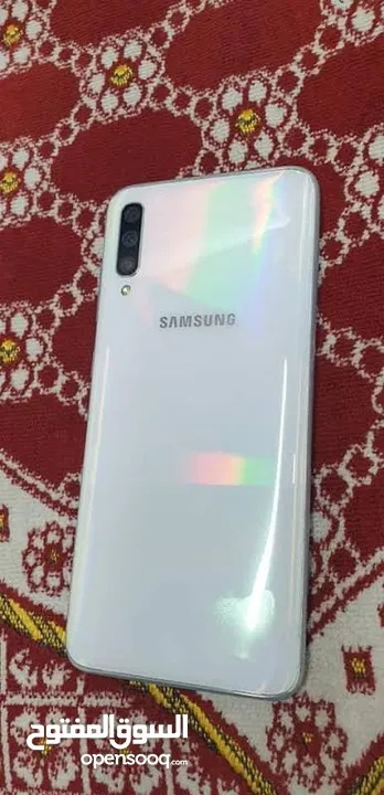 Samsung a70 128G 6RAM