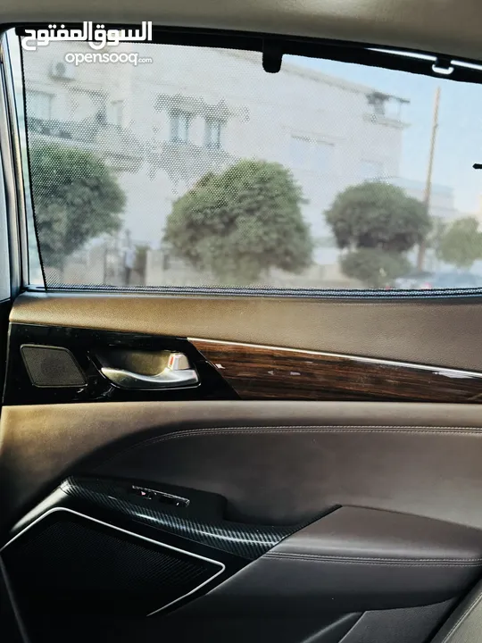 Kia 7 kadenza مستعمل بحالة الوكاة فلل الفلل كامل اضافات  4 جيد قصعات امامية على الجوانب