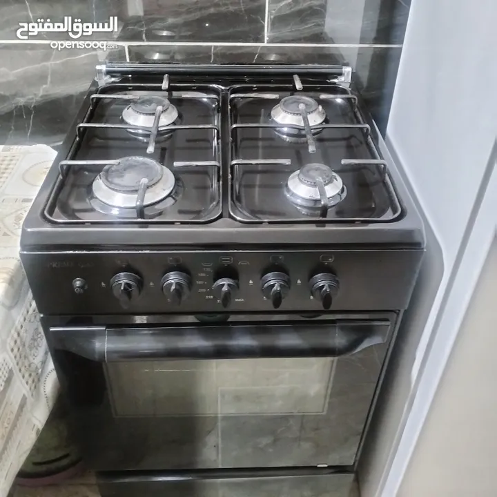 غاز بفرن اربع عيون نضيف