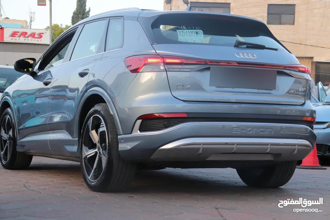 AUDI Q4 etron 2022