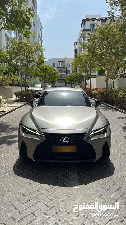 Lexus is350 F 2022 في قمة النظافه