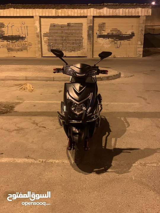 للبيع سكوتر كهربائية شبه جديدة مديل 2025