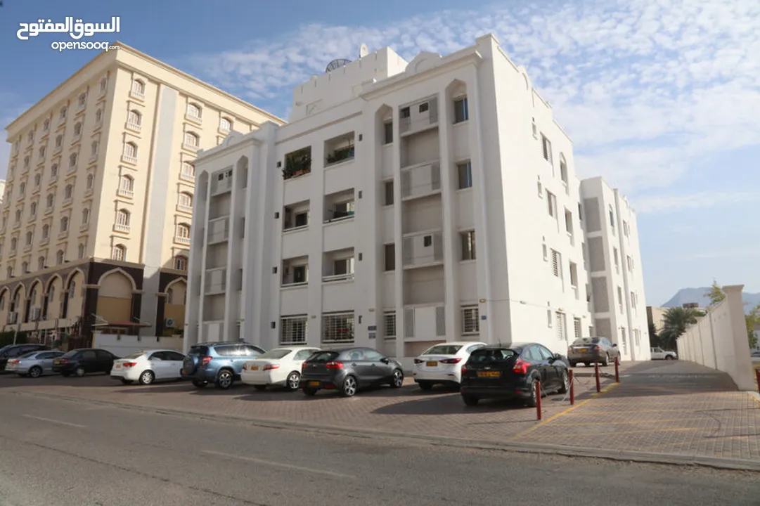 Good 1 Bedroom flats at Al Khuwair near to Karama Hyper Market.