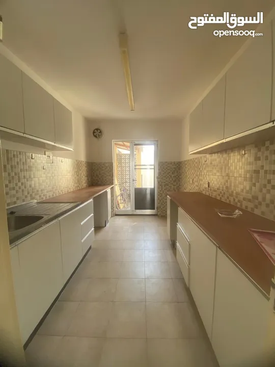 3Me39-Cozy 3bhk townhouse for rent in MQ