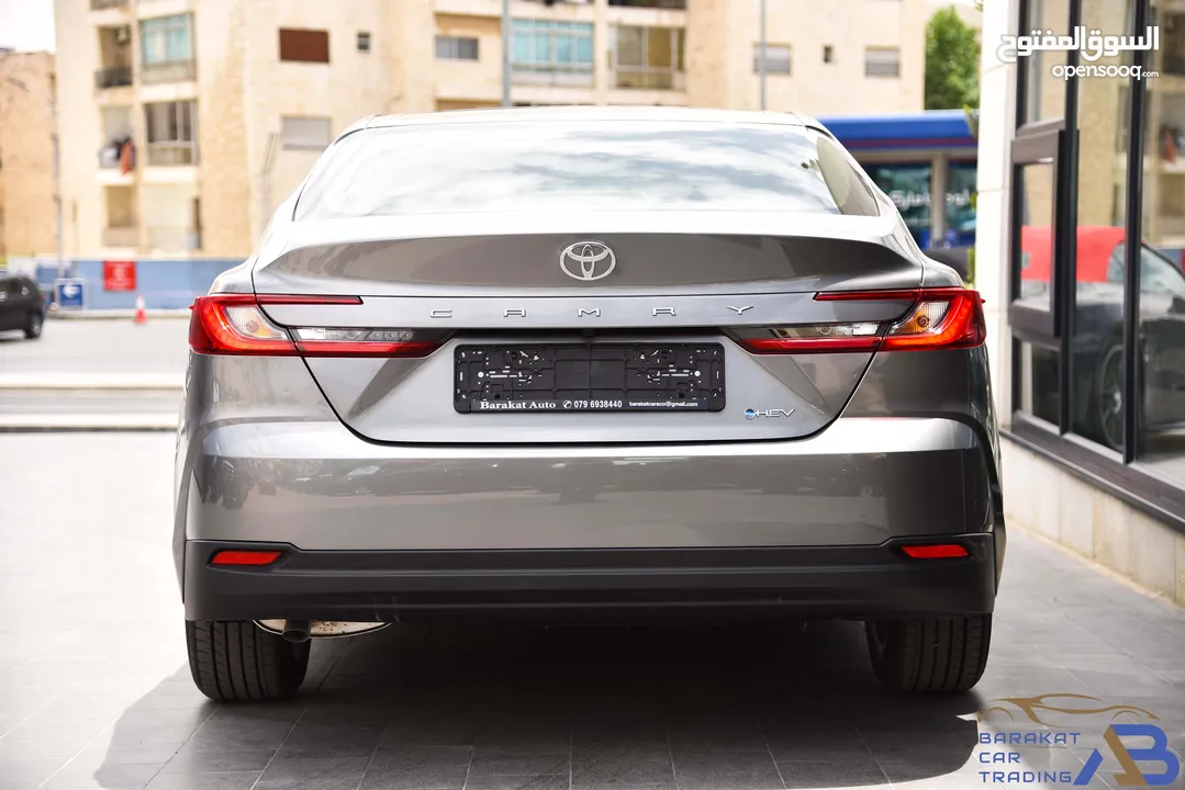 تويوتا كامري هايبرد رمادي 2025 Toyota Camry Hybrid HEV
