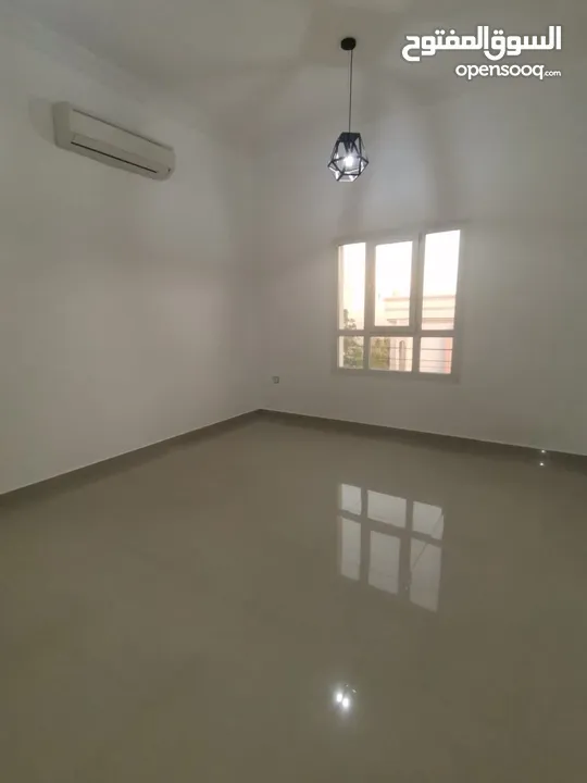 For Rent 5Bhk Villa In Al Mawleeh   للإيجار فيلا 5 غرف نوم في الموالح