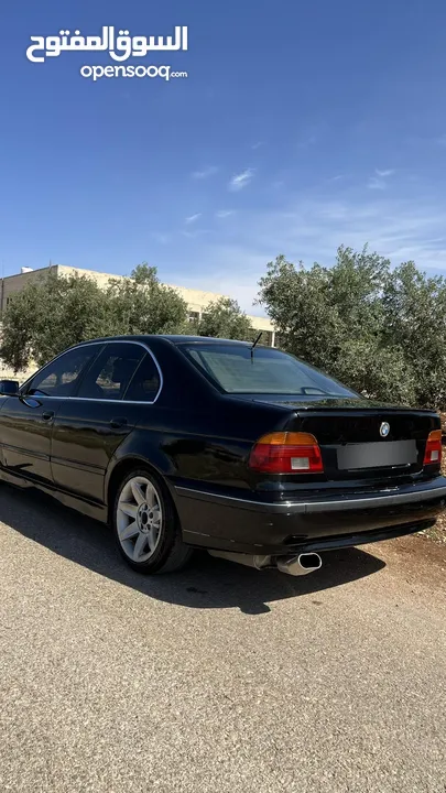 Bmw 520i e39 بي ام دبليو دب جير عادي الرجاء التواصل على رقم بالاعلان  ا2003