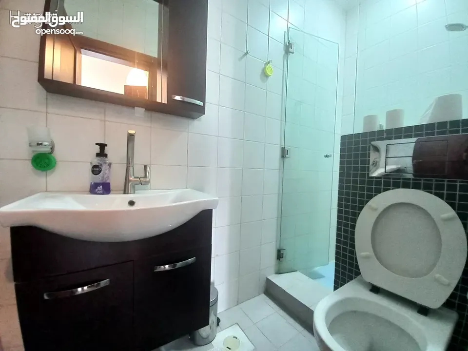 روف مفروش للايجار في عبدون  ( Property 33242 )