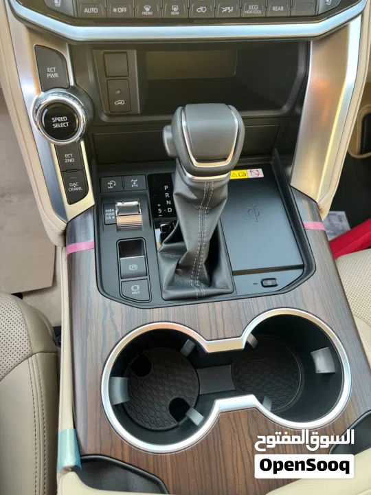 تويوتا  لاندكروزر استيشن TOYOTA LAND CRUISER GXR 4.0 موديل 2025