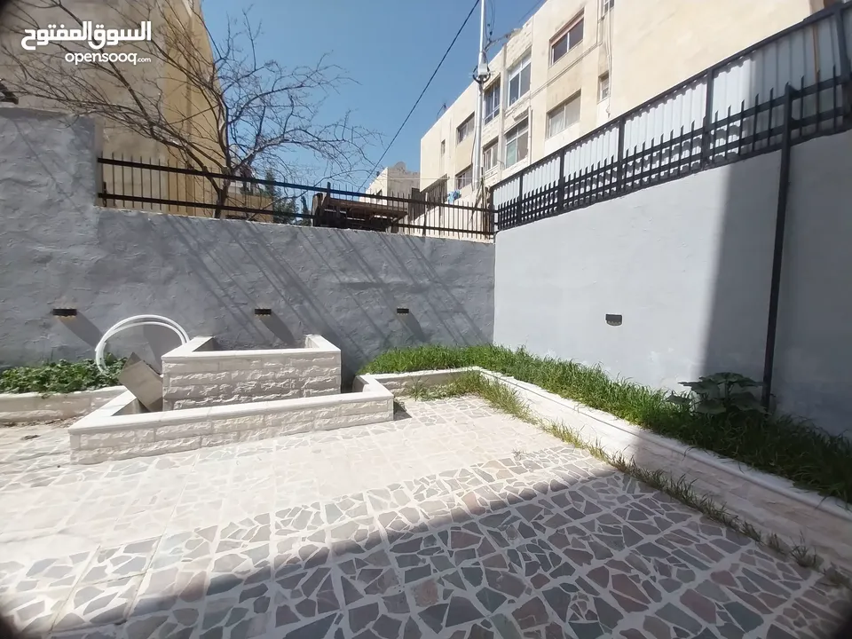 شقة غير مفروشة للإيجار 200م2 ( Property 19443 )-174977282