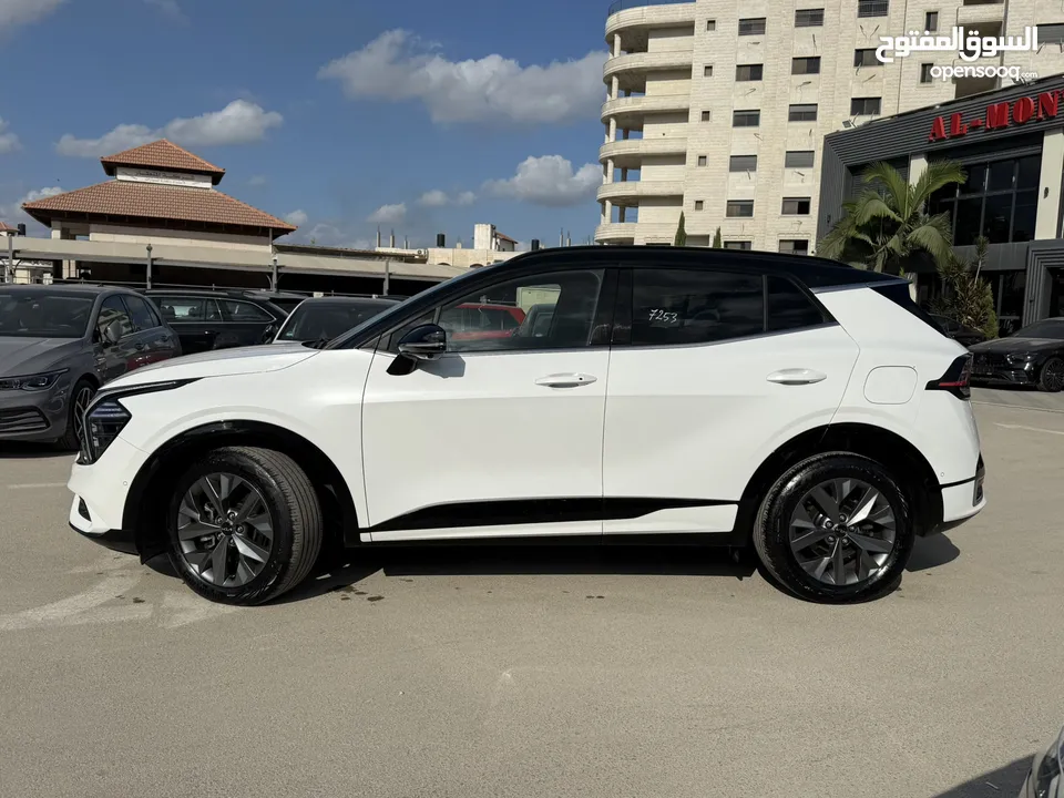 كيا سبورتاج GT Line ترخيص 2022 محرك 1600 هايبرد  جير أوتوماتيك 240 حصان