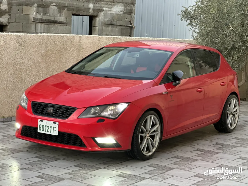 سيات ليون ترخيص 2015 جير عادي ماطور 1200 تيربو اصل الماني