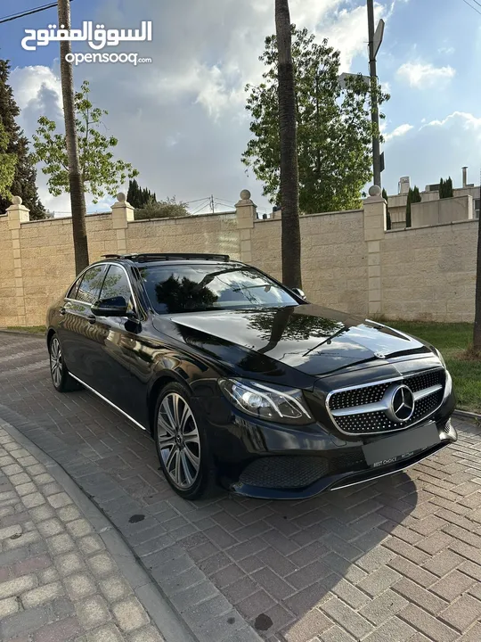 Mercedes E220D  بانوراما  موديل 2017 برخصة  دهان شركة  فل اضافات  امكانية البدل وارد  كرتونه سيارة