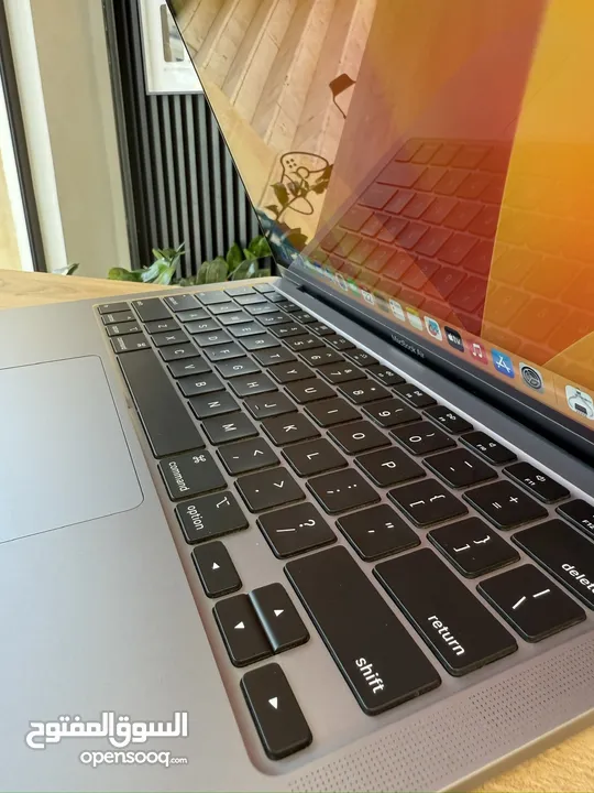 MacBook Air 13”  i5  8GB RAM  512GB SSD
