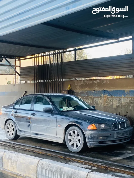 BMW M3 318i