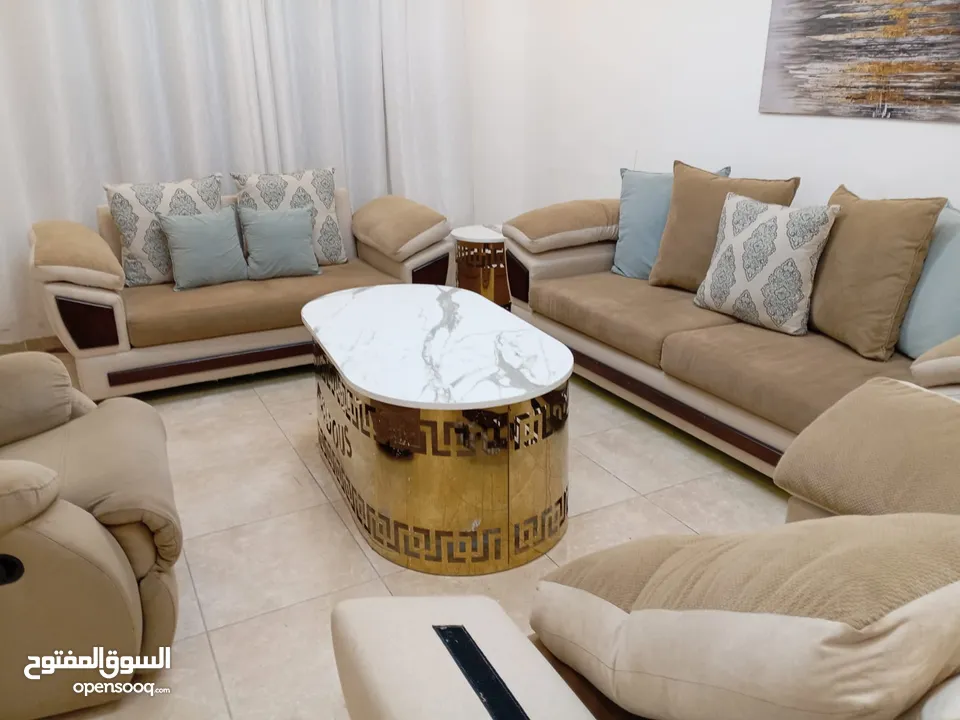 #طقم_كنب #مستورد امريكي مع مفردة ريكلاينر  خشب سويد داخلي وخارجي مع ارجل زان ... اسفنج دانلوب ...