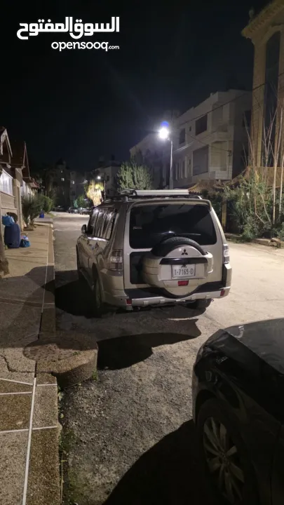 ميتسوبيشي باجيرو 2008