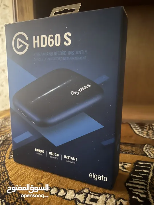 للبيع بسعر مغري 75 دينار فقط. ‎  قطعة البث المباشر Elgato HD 60s كاميرا  Fantech LUMINOUS C30