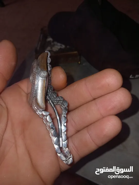 ساعة رولكس مع ساعة اخرى كما هو بااصور للبيع
