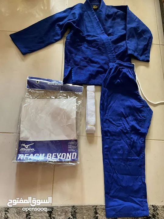 بدلة جودو اصلية ماركة mizuno - مقاس 1/140 - لون ازرق