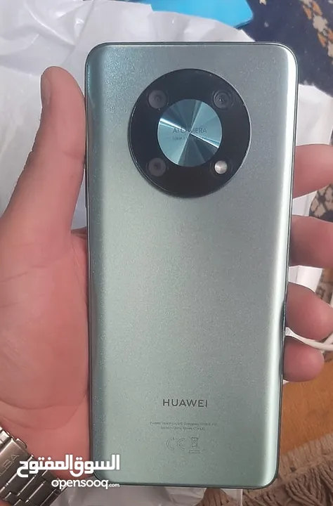 Huawei y90 128g استخدام شهرين فقط